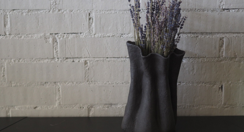 Глиняная ваза